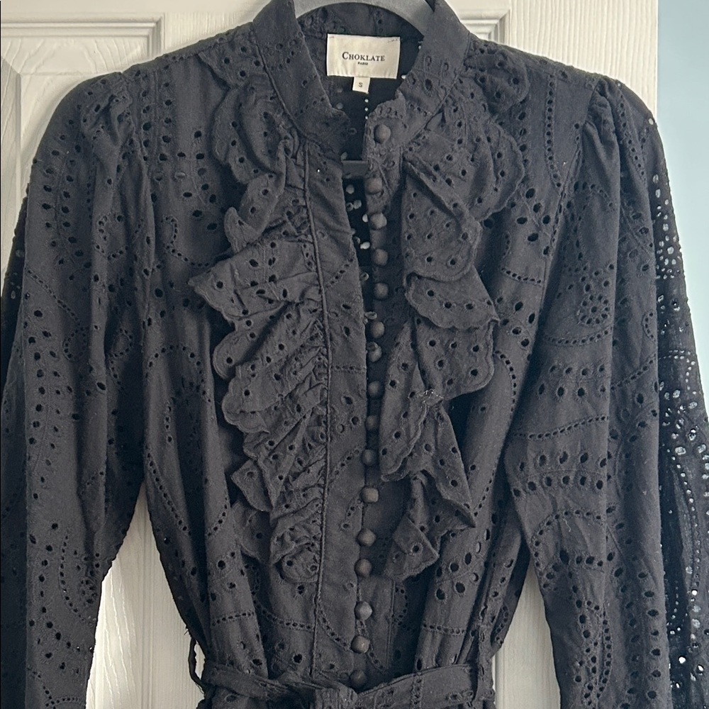 Elegant Black Eyelet Dress with Ruffles - Picture 4 of 10